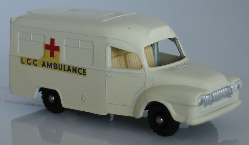 14C3 Bedford Ambulance