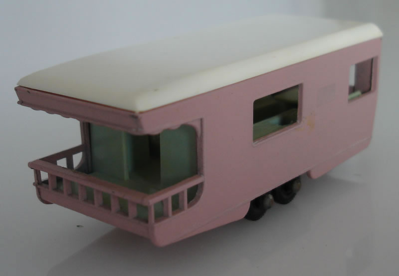 23D3 Trailer Caravan - rear view