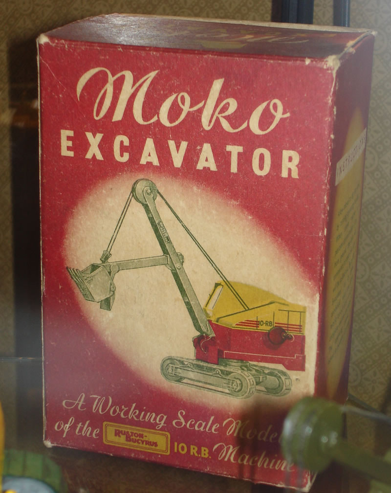 Moko excavator box